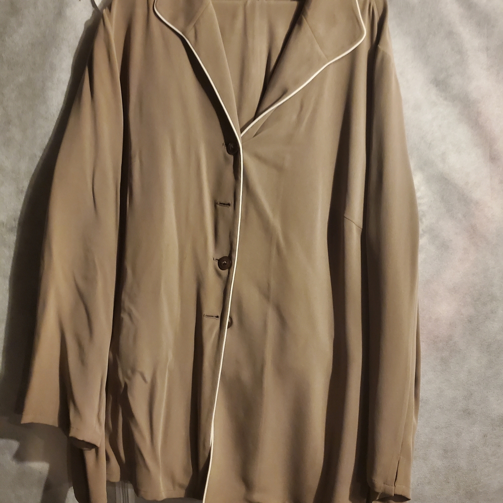 Chic Tan Women's Silk Pants Suit with White Trim